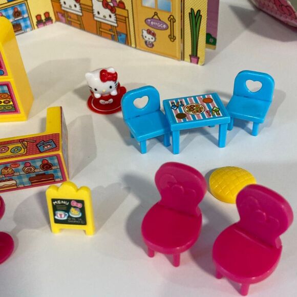 Hello Kitty cafe Miniatures Set - Picture 4 of 4